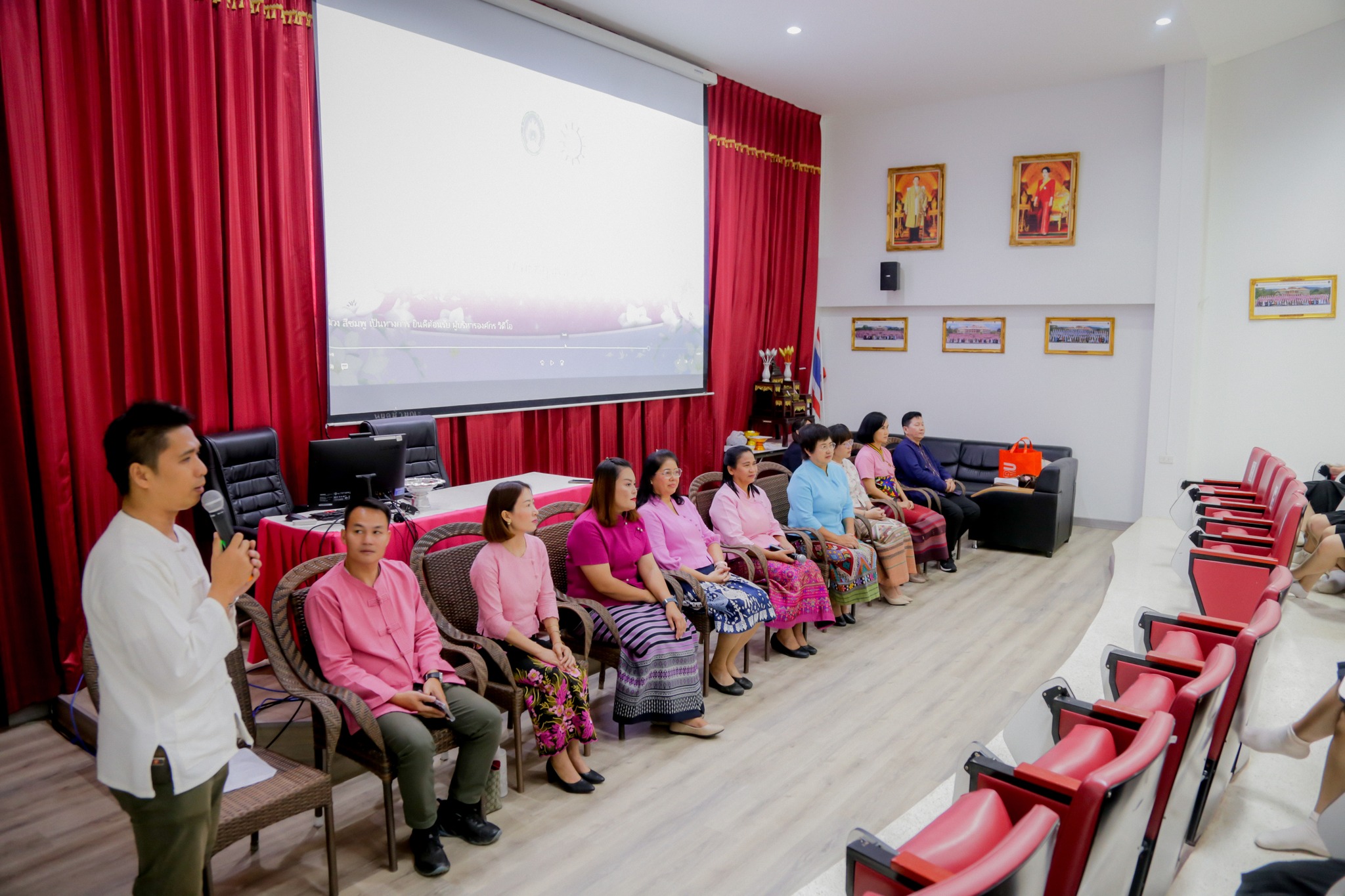 คณะบัญชี จัดกิจกรรมพิธี “วันทาคณาจารย์และมอบตัวเป็นศิษย์คณะบัญชี”