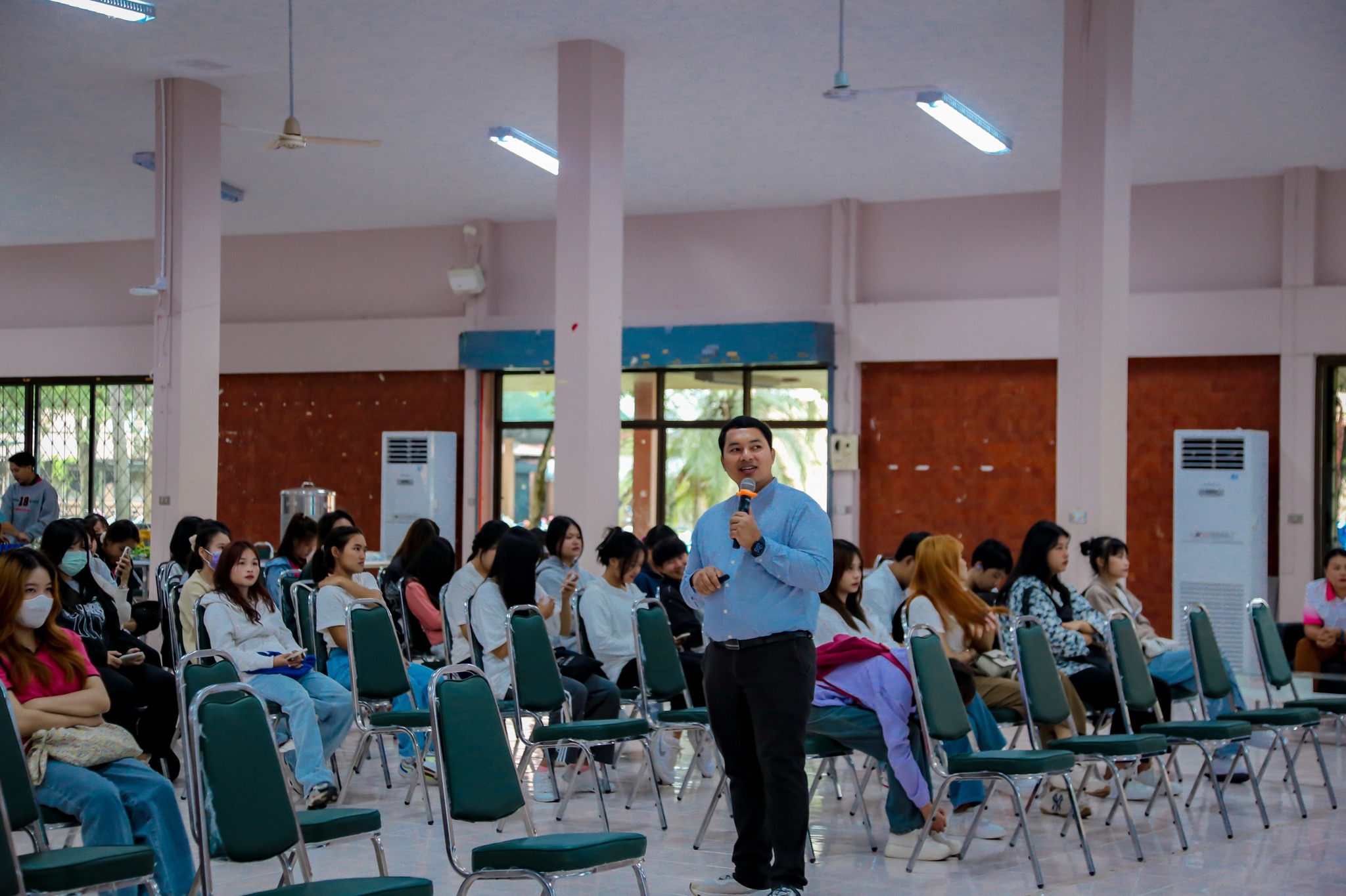 คณะบัญชี จัดกิจกรรมการอบรมให้ความรู้เกี่ยวกับ Digital Literacy